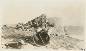 Image: Eskimo [Inughuit] children at play